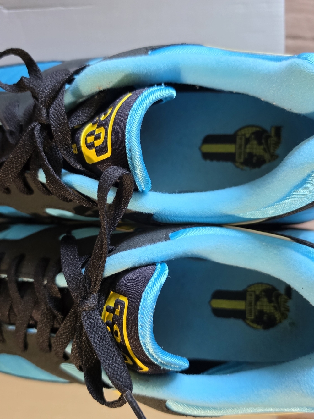 Nike AirMax 180 Men's Blue and Yellow Athletic Sneakers - Picture 9 of 12